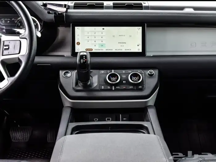 لاند روفر ديفندر Land Rover Defender 110 P300 S موديل 2023 21