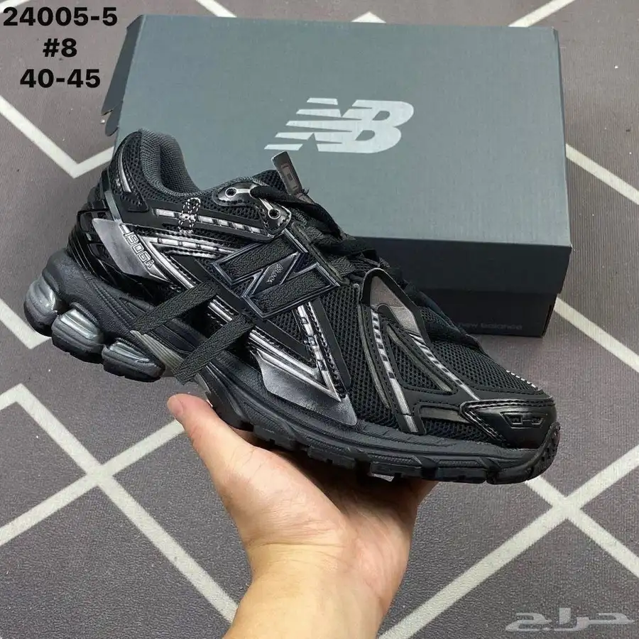 شوزات نايك 25