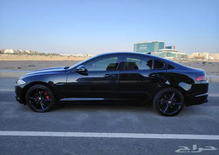 جاكوار XF 2015 16