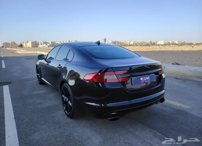 جاكوار XF 2015 17