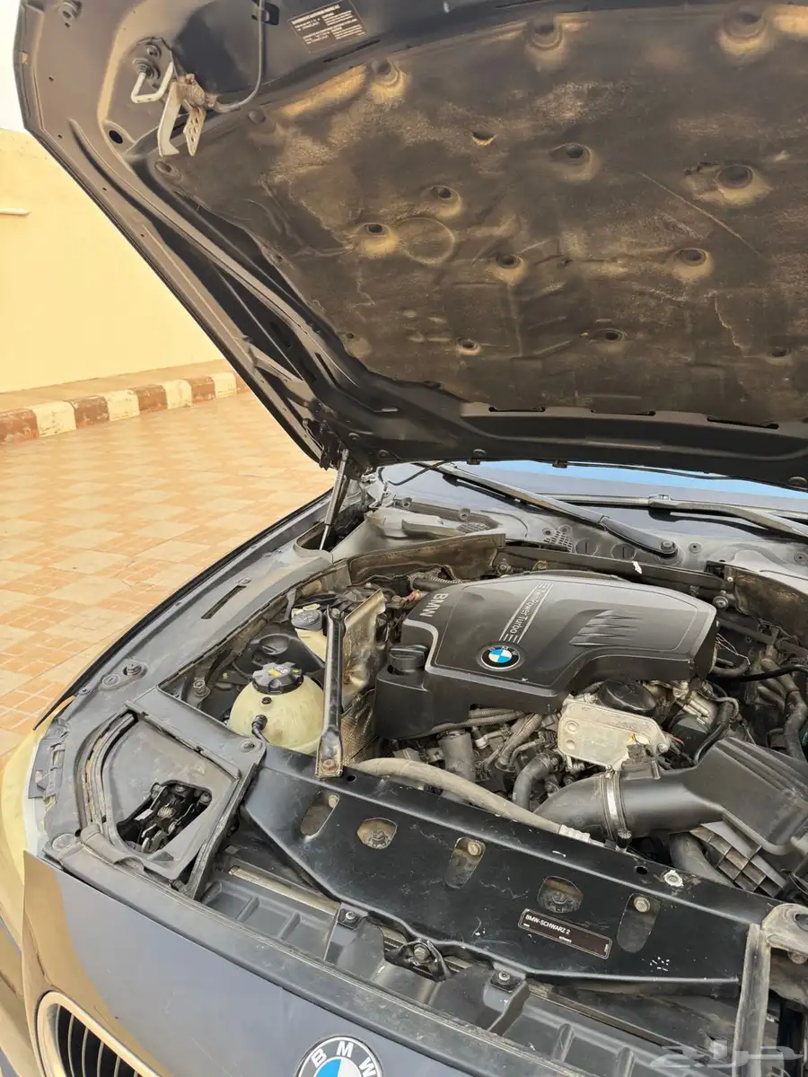 بي ام دبليو 520 10