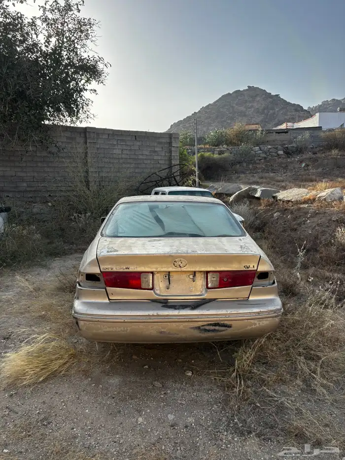 كرلا 2005. و كامري 2000 4