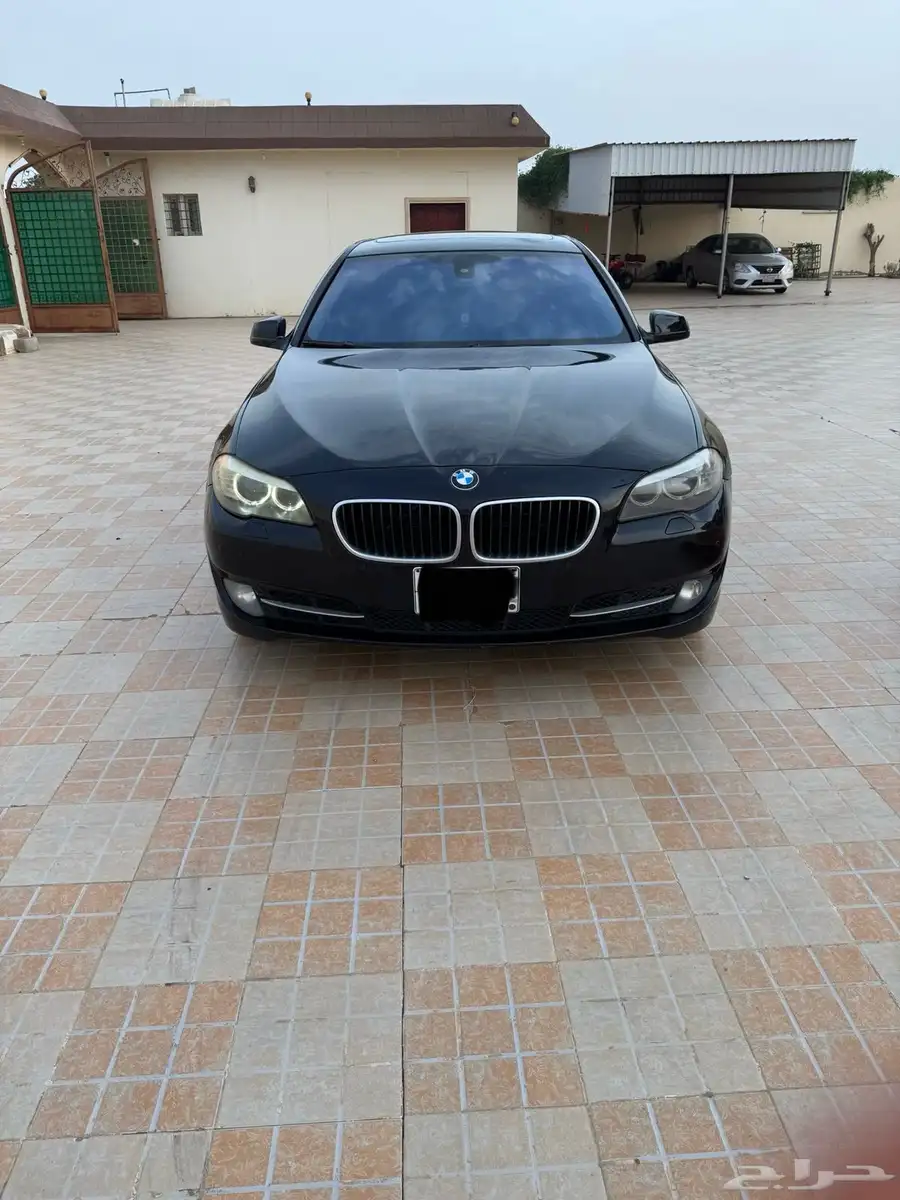 بي ام دبليو 520 8