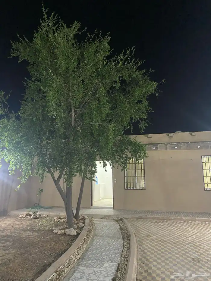 استراحات للإيجار الشهري برفحاء 1