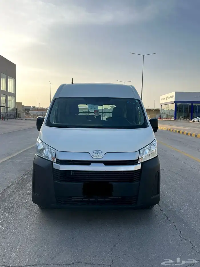 تويوتا باص هايس بضاعه 2023 سقف عالي ديزل 2