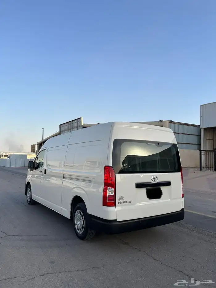 تويوتا باص هايس بضاعه 2023 سقف عالي ديزل 4