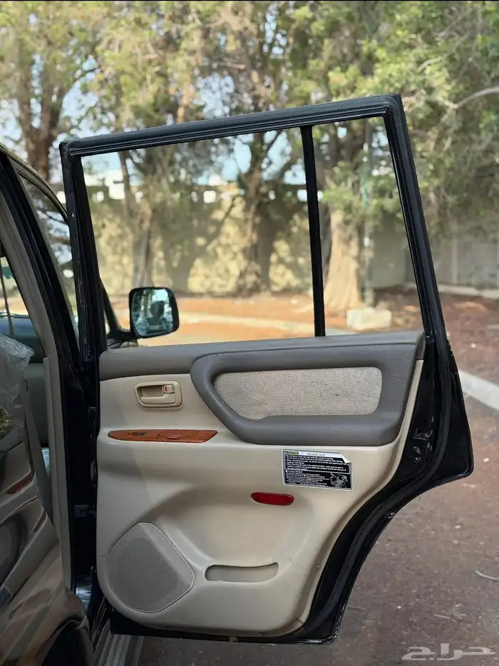 جيب لاندكروزر GXR 2004 فل كامل 9