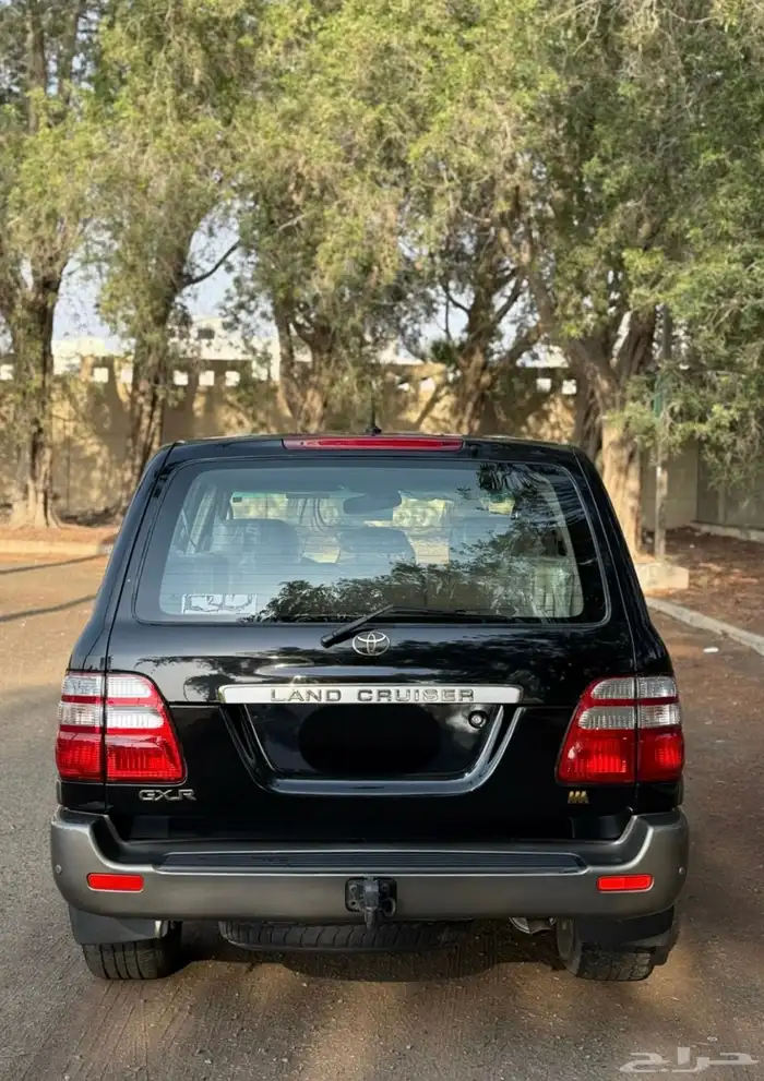 جيب لاندكروزر GXR 2004 فل كامل 4