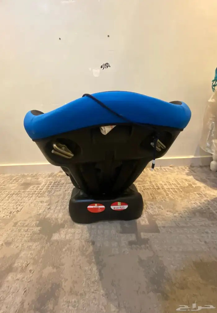 كرسي اطفال مستعمل جيد ونظيف 2