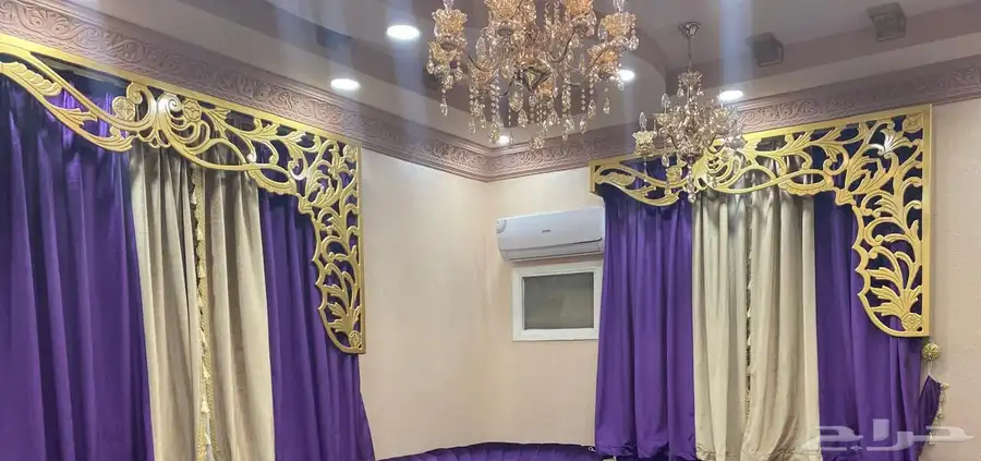 طاولات وخدمة وسجاد وبروايز ستاير 0