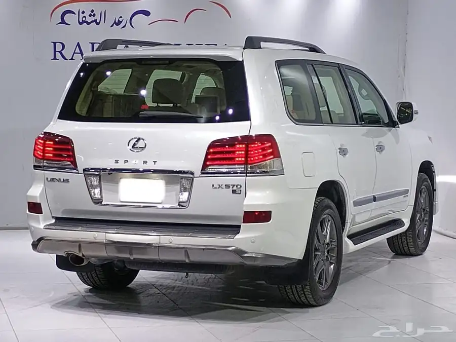 لكزس LX570 2015 sport سعودي 9
