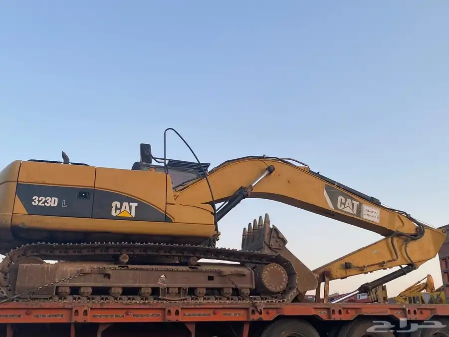 بوكلين بوكلينات كتر بلر CAT حجم كبير للايجار 3