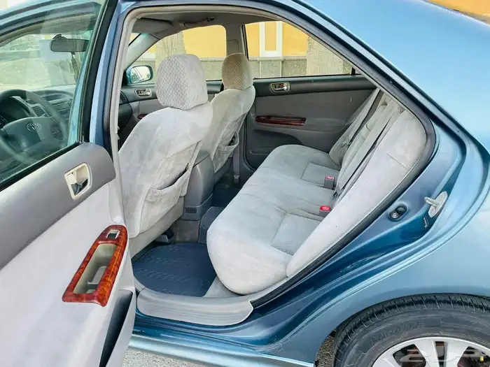 كامري 2004 LE 6