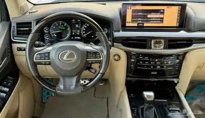 لكزس 2019 LX570 ابيض داخل بيج سعودي 10