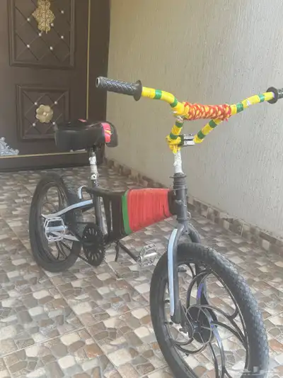 سيكل كوبرا نظيف الكفر الخلفي مفقوع على السوم 1