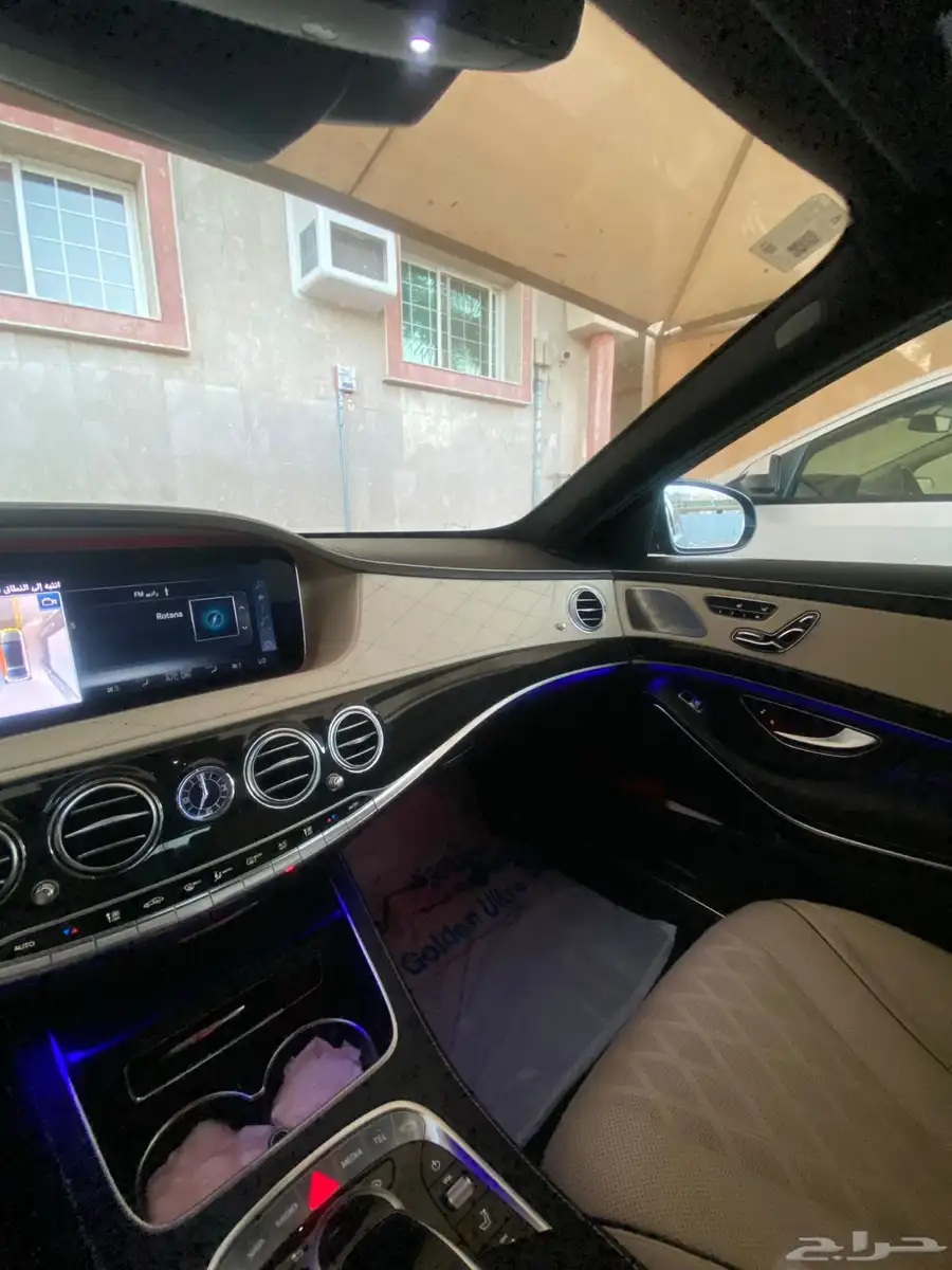 مرسيدس S560 موديل 2020 فلل كامل وارد الجفالي 21