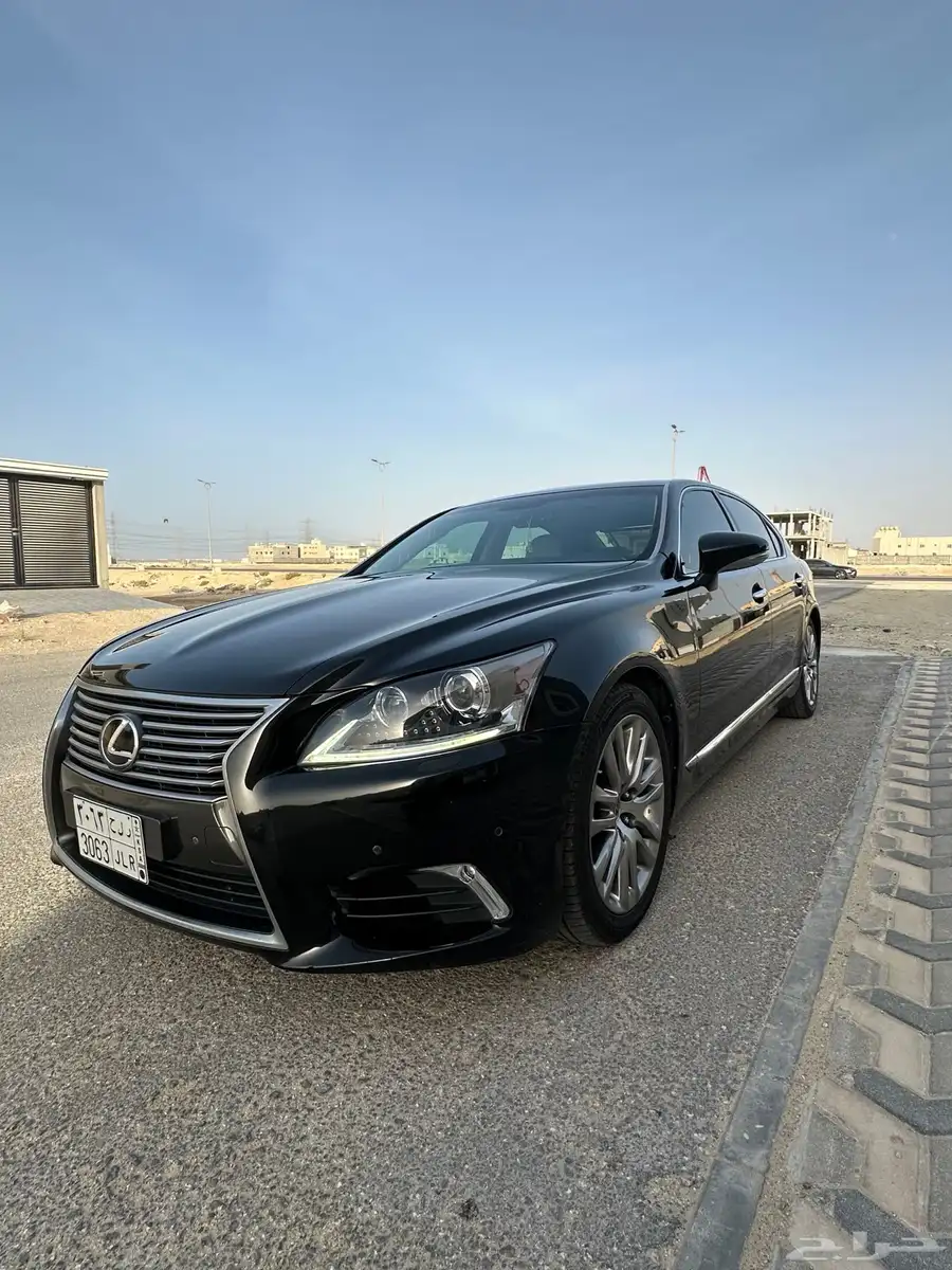 لكزس LS 460L نظيف بودي وكالة 0