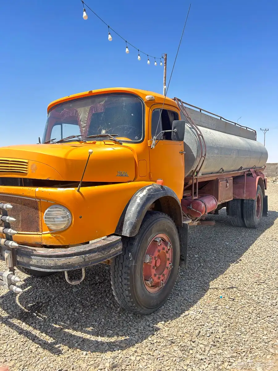 عايدي بوز 79 1