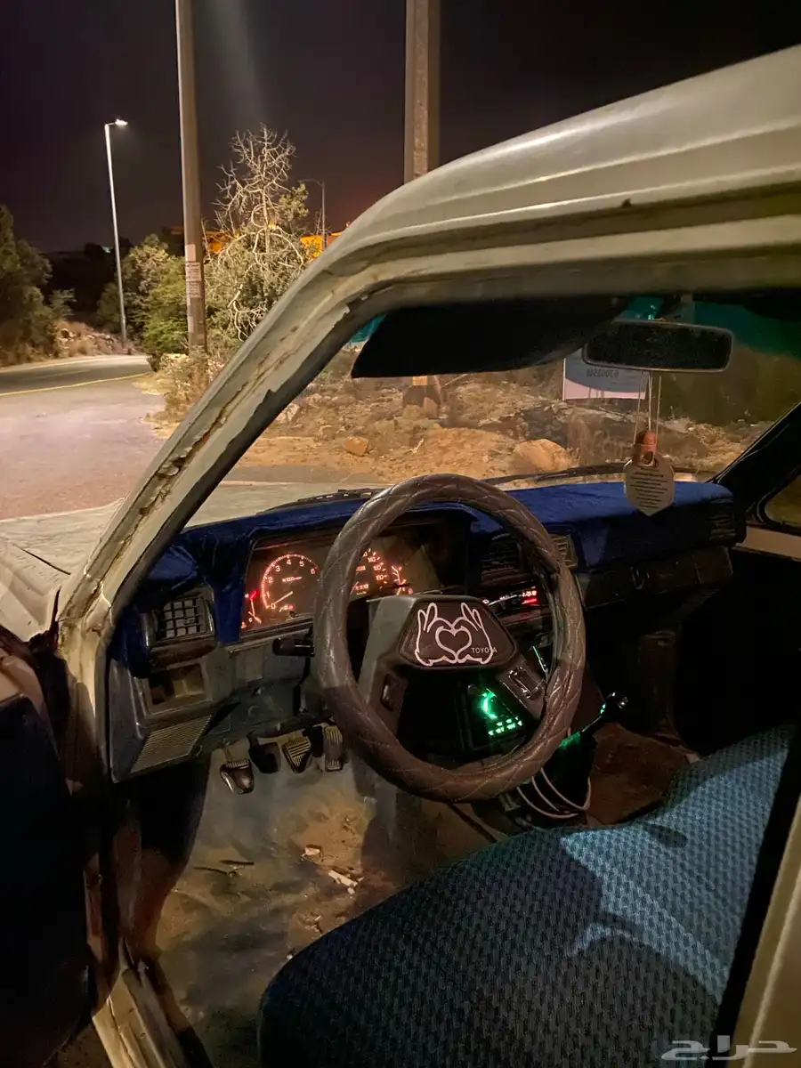 سلام عليكم اعرض لكم.هايلكس موديل 1987 8