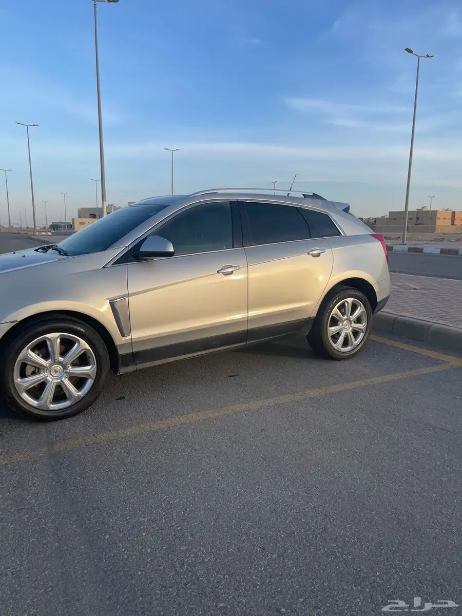 جيب كاديلاك srx 2014 للبيع 4