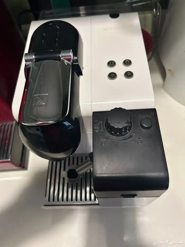 ماكينة قهوة كبسولات صغيرة نسبريسو 3