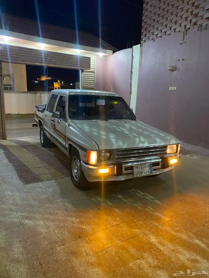 سلام عليكم اعرض لكم.هايلكس موديل 1987 7