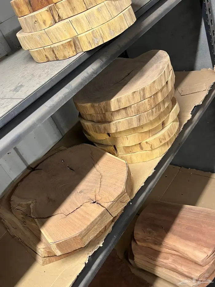 اخشاب طبيعيه وعدد للبيع 3