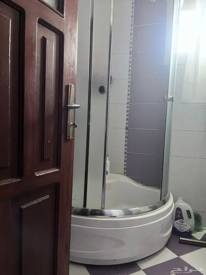 مروش قزاز زاوية بحالة جيدة 1