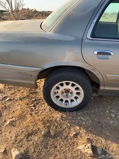 فورد كروان 2000 2