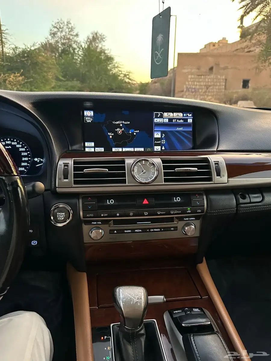 لكزس LS460 فل كامل نظيف 24