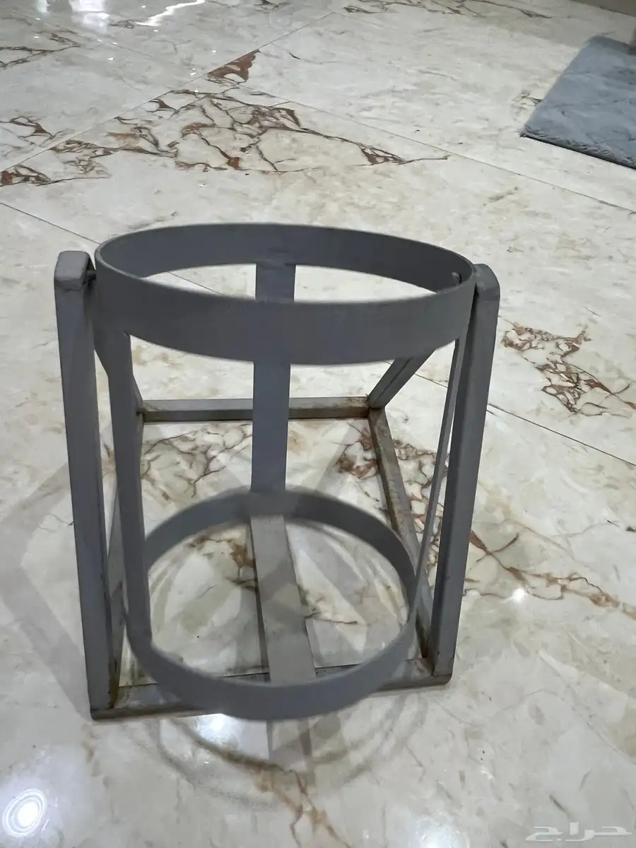 حامل قارورة ماء 0
