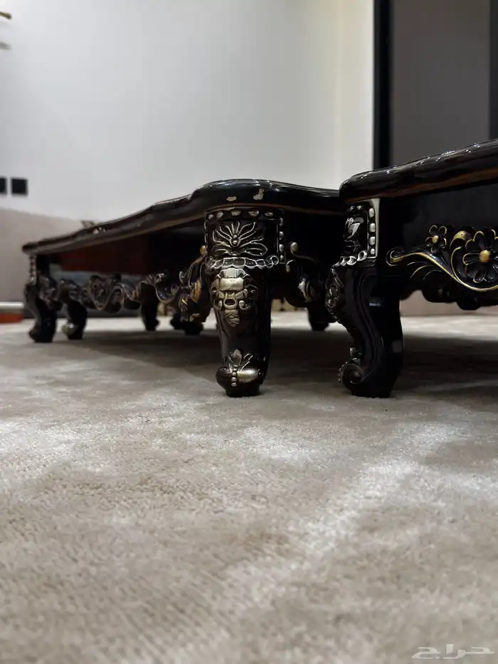 طاولة أرضيه 3