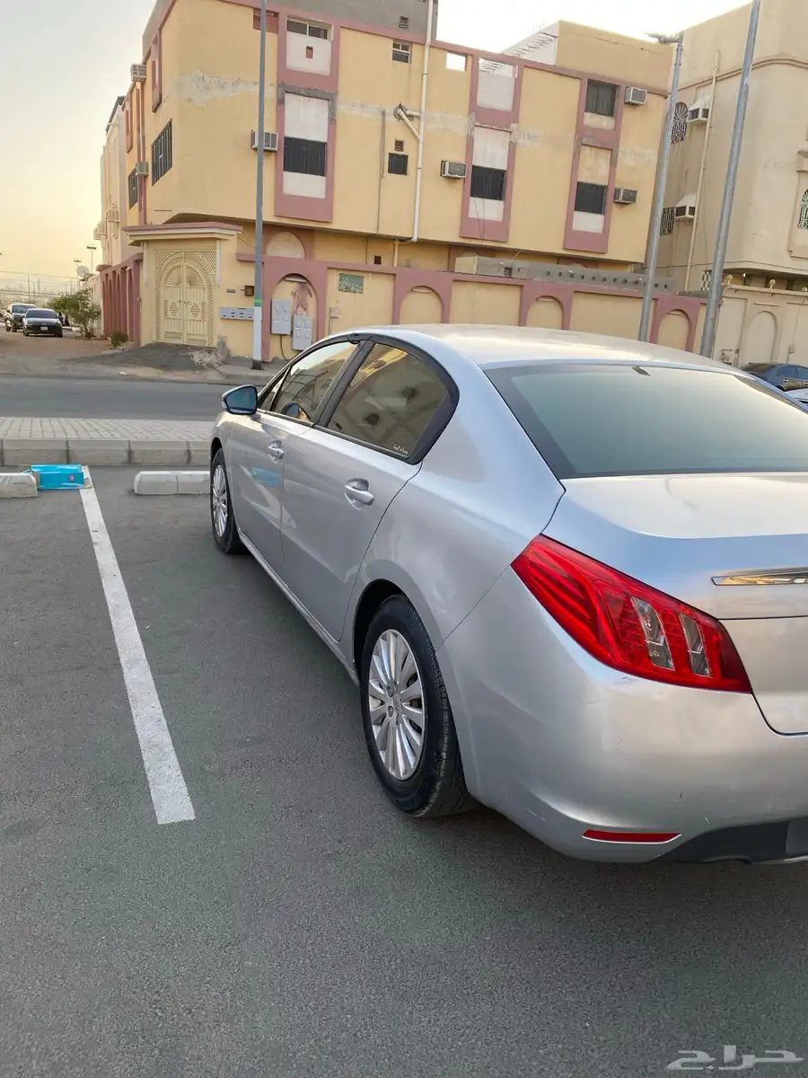 2015 بيجو 508 7