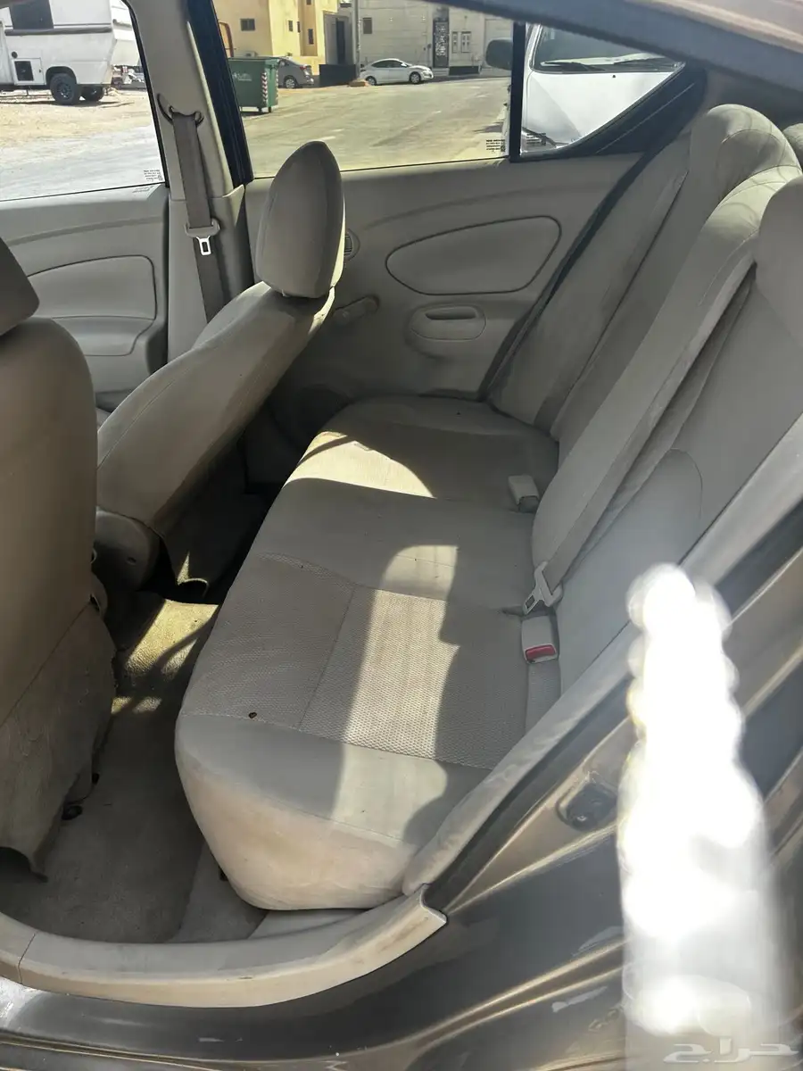 Nissan sunny 2014 4