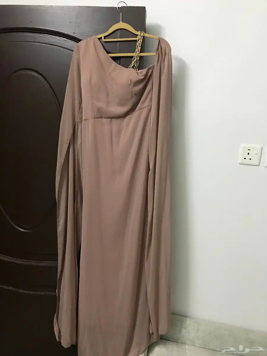 فساتين 0