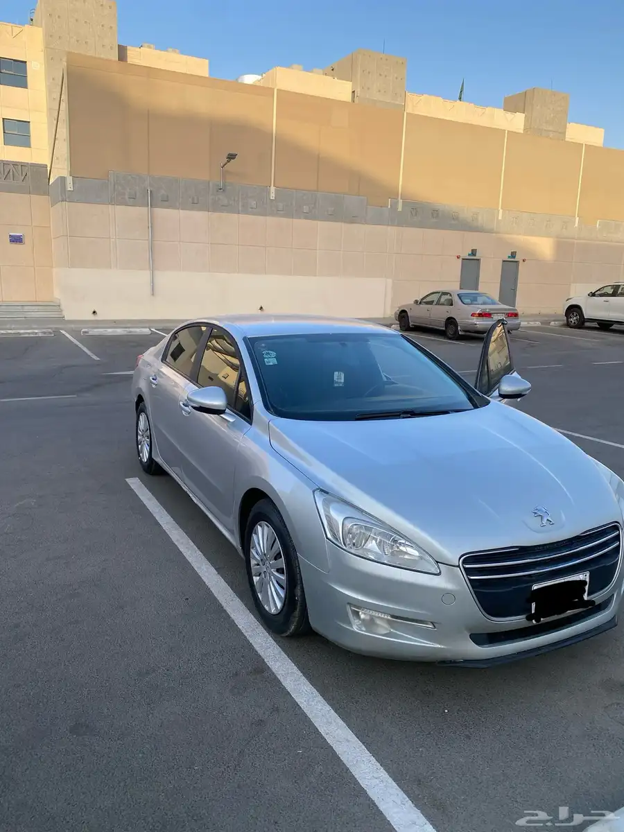 2015 بيجو 508 3