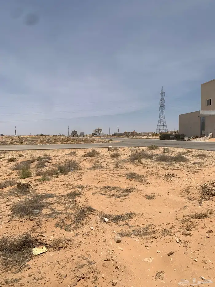 أرض على شارعين في حي  حطين فيليج  مدينة بريدة. 0