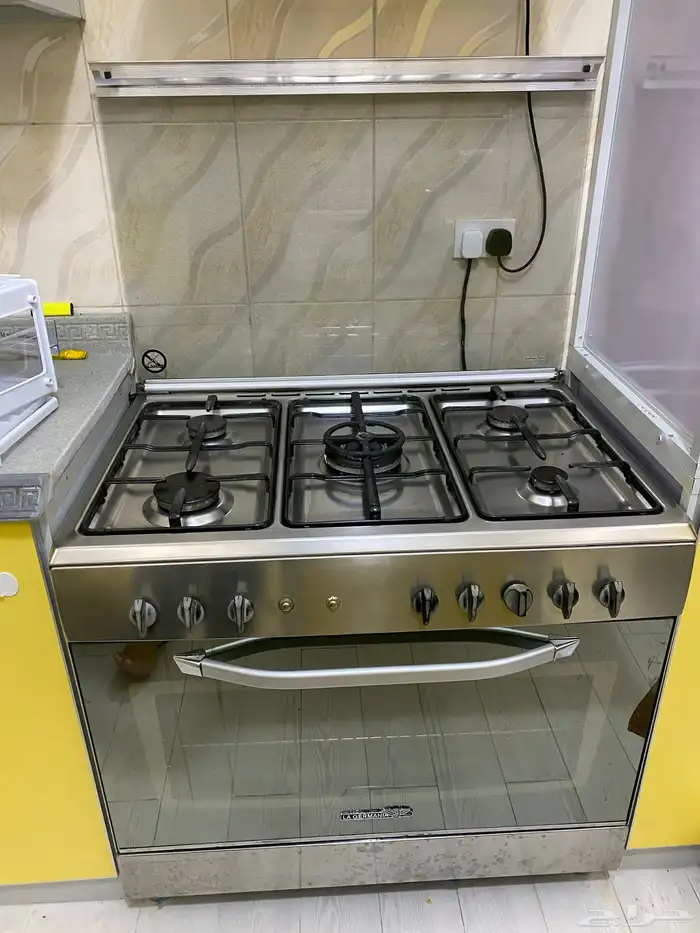 فرن غاز بوتجاز نظيف جدا 0