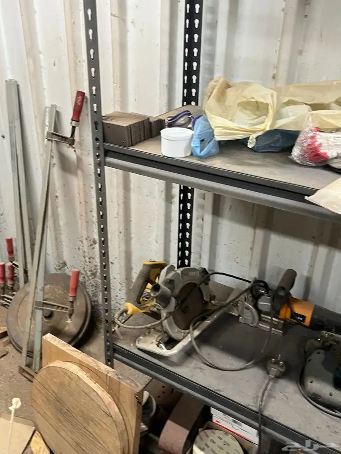 اخشاب طبيعيه وعدد للبيع 12