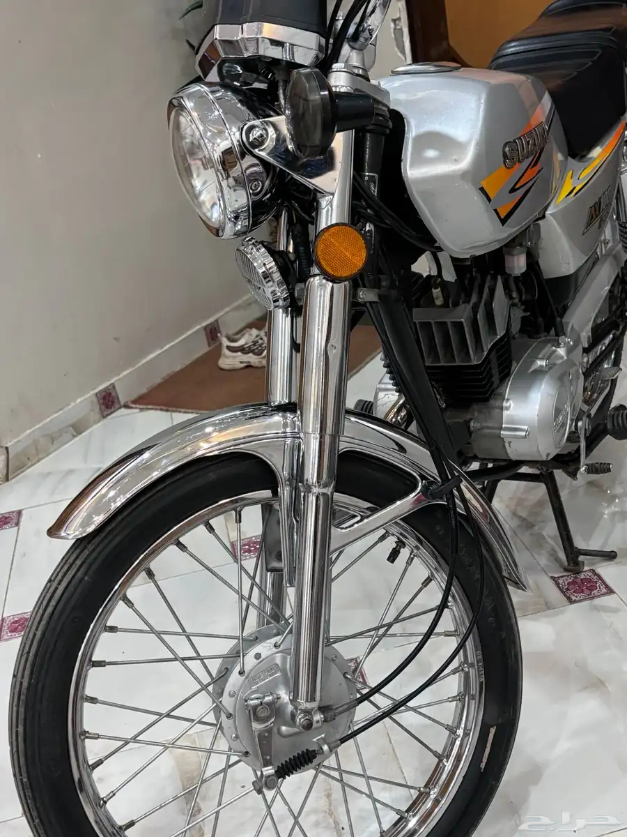 ax 100 1