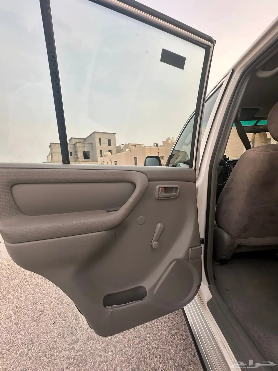 لاندكروزر G 16