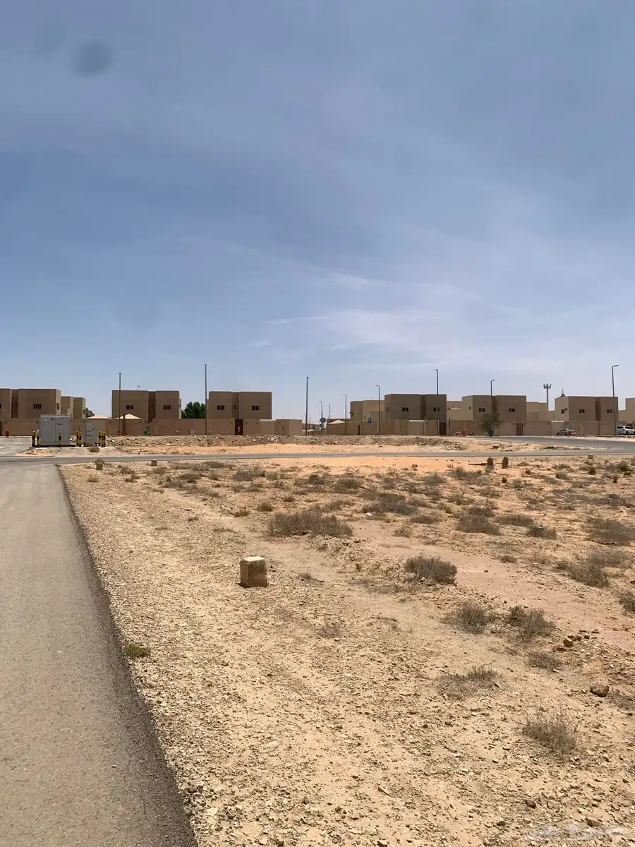 أرض على شارعين في حي  حطين فيليج  مدينة بريدة. 3