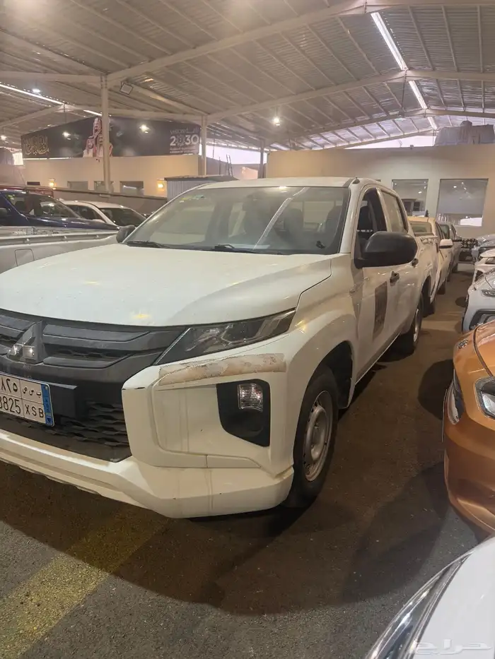 موتسبيشي L200 نظيف جدا ديزل 2020 وكاله السعر 45 الف 2