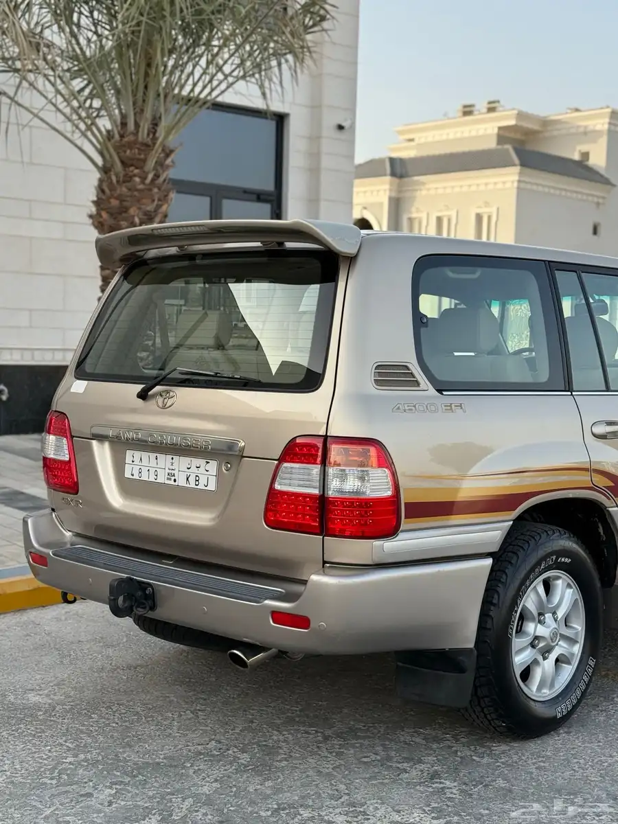 لاندكروزر GXR - 2005 قير عادي وكالة 8