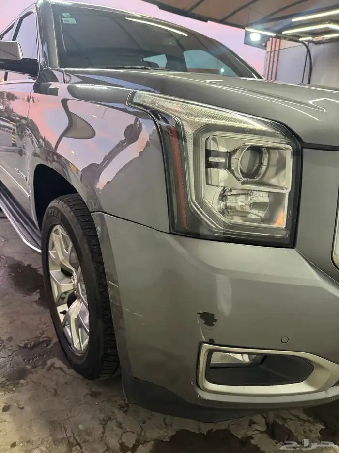 يوكن مطور 2019 GMC نظيف جدا 14