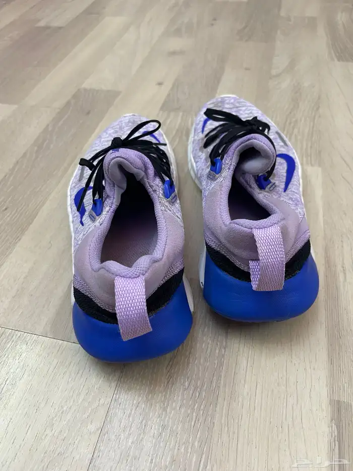 شوز نايك 4