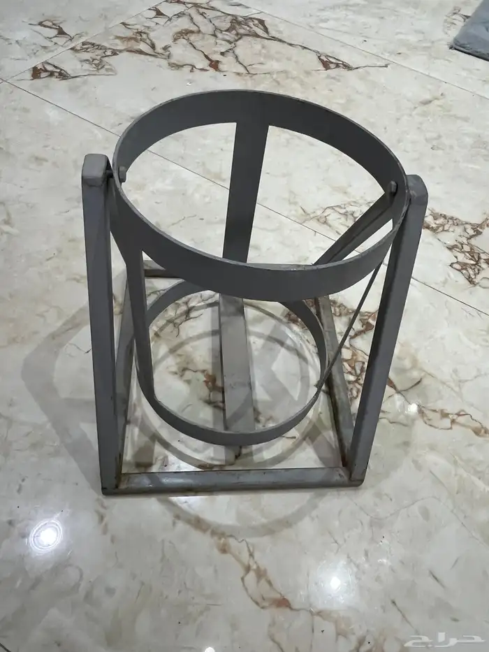 حامل قارورة ماء 1