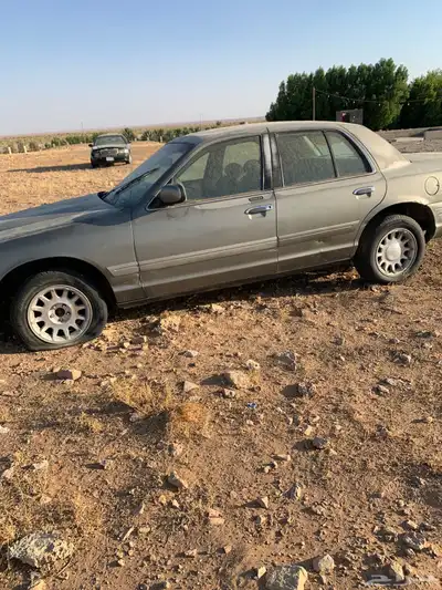 فورد كروان 2000 7