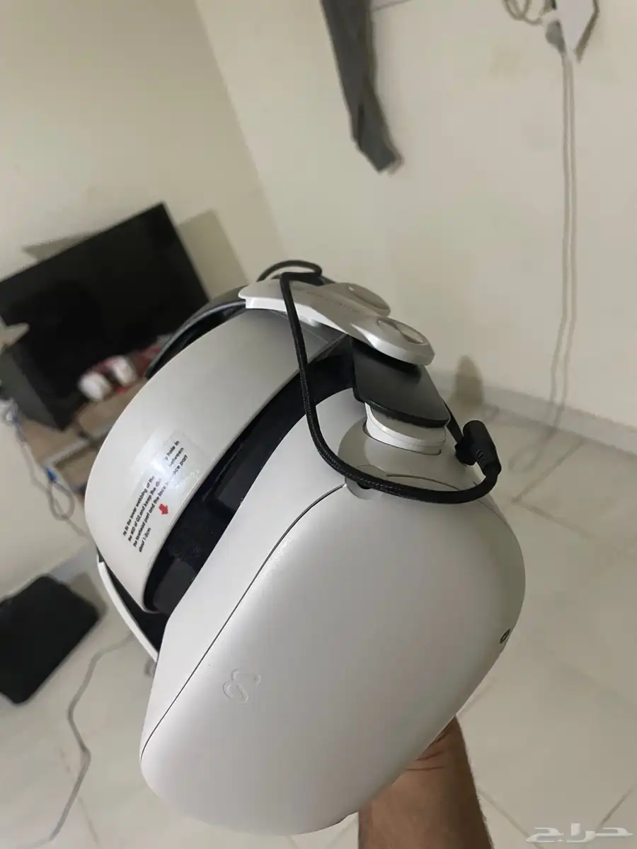 VR. 1