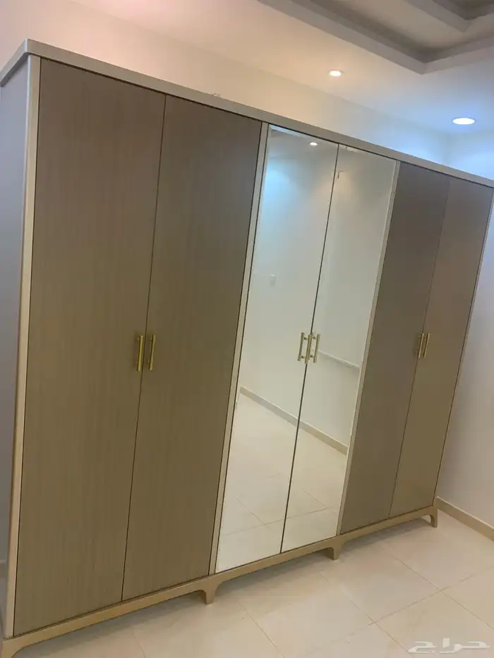 غرفة نوم شبه جديده 1